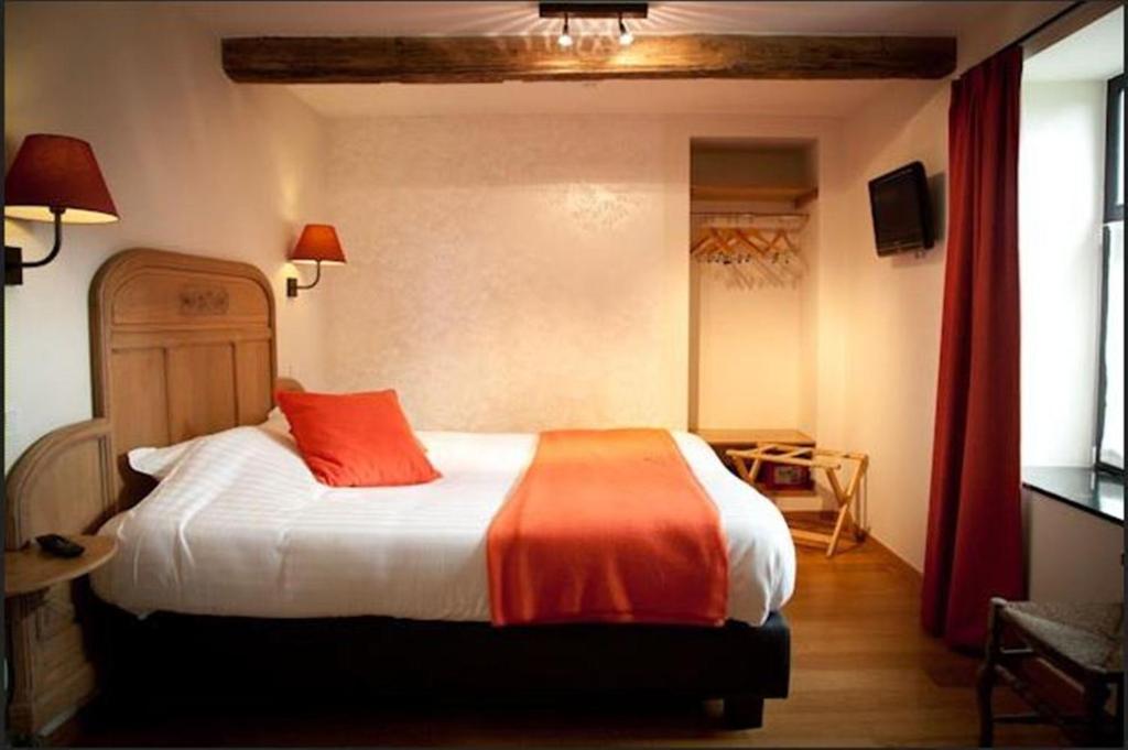 Hotel Le Saint Hadelin Celles  Zimmer foto